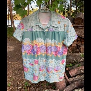 Vintage granny polyester floral shirt-mint condition!